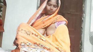Sexy and lovable bhabhi fingering her cremie pussy and fucked hard